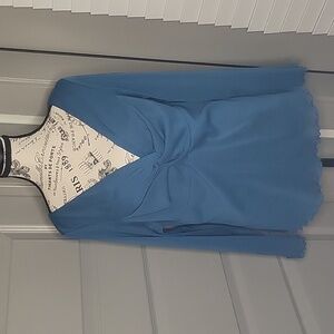 💙 Blue and brown top